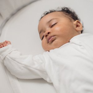Baby Sleeping in NiniPod