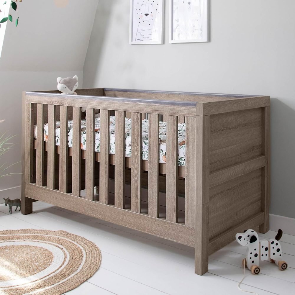 Tutti Bambini Modena Baby Cot Bed - 3-in-1 Wooden Baby Crib, Toddler Bed & Day Bed, Baby Bed with Teething Rails & Adjustable Base, From Birth to 6 Years, Oak & White (140 cm x 70 cm)
