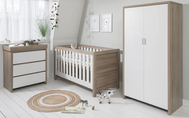 Tutti Bambini Modena Baby Cot Bed – 3-in-1 Wooden Baby Crib, Toddler Bed & Day Bed 1 Screenshot 09 03 2024 08.31.00
